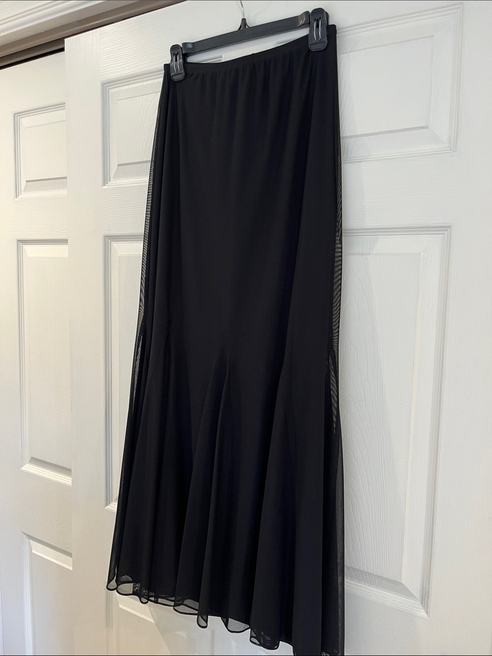 Black Women’s Maxi Skirt - Elegant Flowy Design